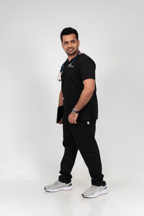 SoftTouch Black - Scrub Set (Unisex)